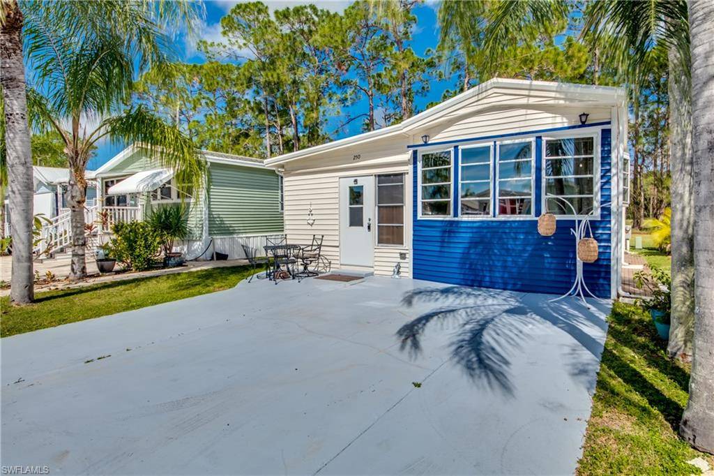 North Fort Myers, FL 33903,250 Caravan CIR