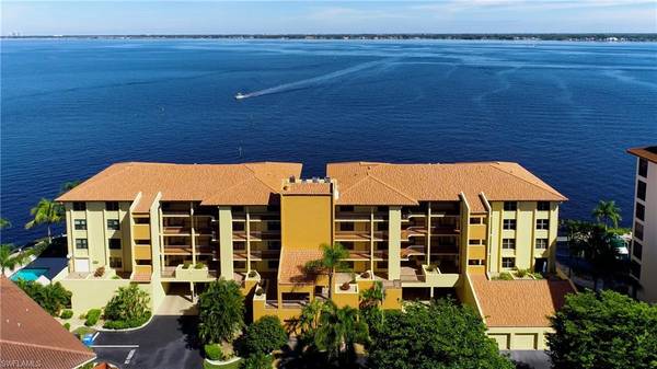 4015 SE 20th PL #401, Cape Coral, FL 33904