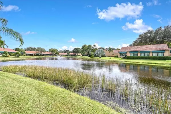 Naples, FL 34108,841 Reef Point CIR #40