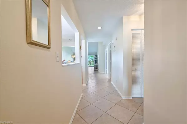 Naples, FL 34104,738 Landover CIR #204