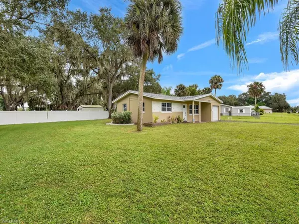 13778 River Forest DR, Fort Myers, FL 33905