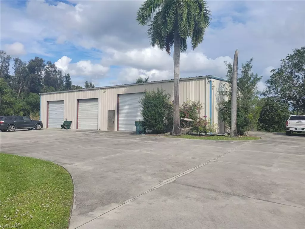 Naples, FL 34113,5235 Myrtle LN