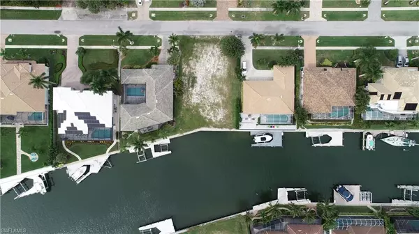 Marco Island, FL 34145,453 Parkhouse CT