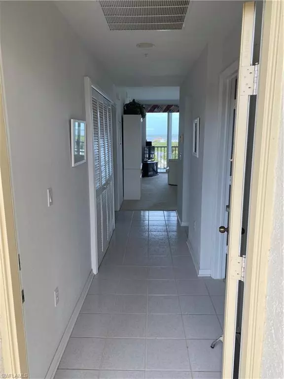 Fort Myers Beach, FL 33931,4451 Bay Beach LN #464