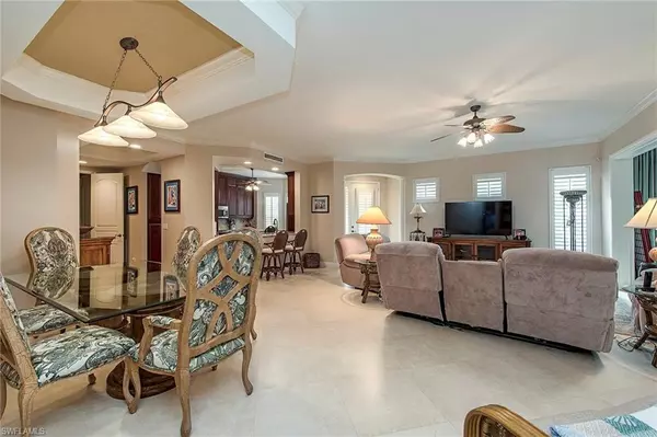 Naples, FL 34108,545 Via Veneto #5-101