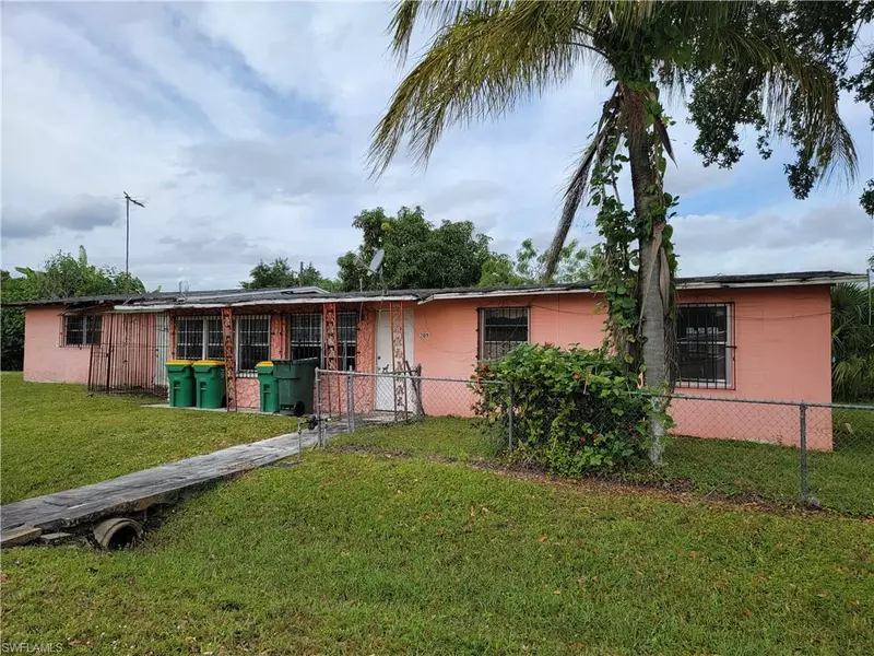 209 E Eustis AVE, Immokalee, FL 34142