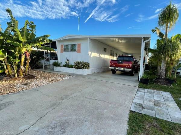 5664 Captain John Smith LOOP, North Fort Myers, FL 33917