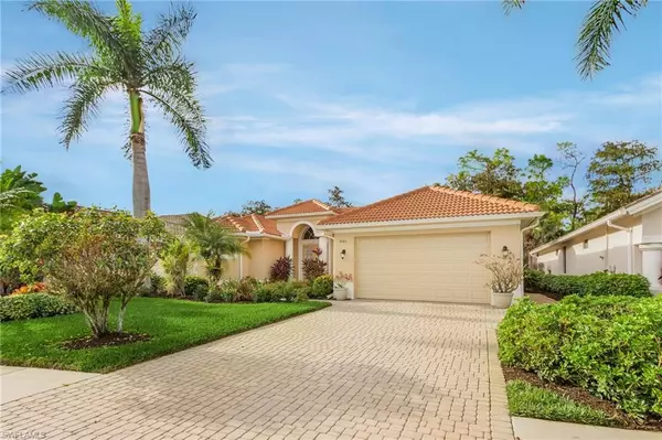 2901 Lone Pine LN, Naples, FL 34119