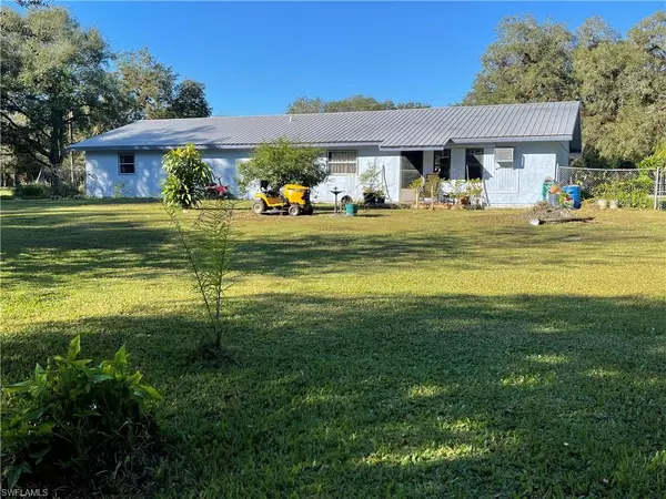 Labelle, FL 33935,870 Ross RD