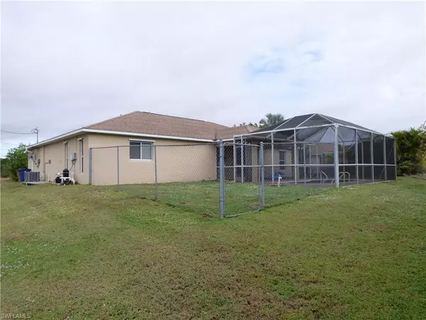 Lehigh Acres, FL 33974,530 Denbighshire ST