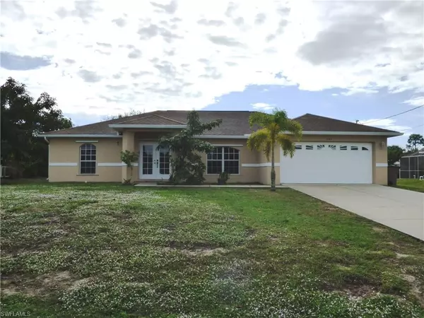 530 Denbighshire ST, Lehigh Acres, FL 33974