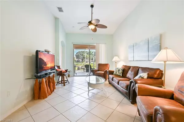 Naples, FL 34114,14155 Winchester CT #303