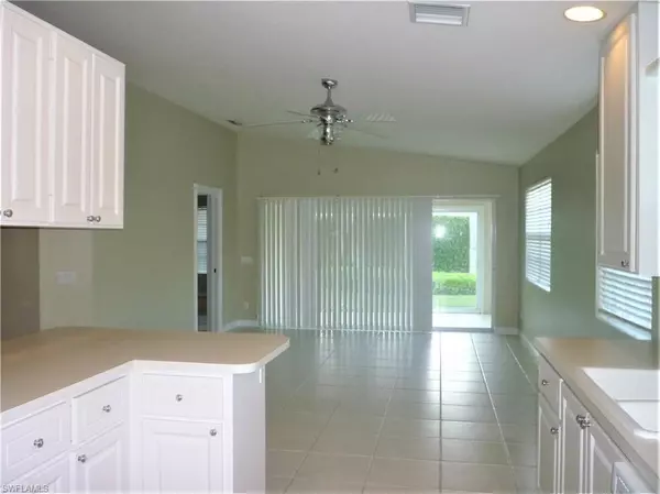 Naples, FL 34119,4949 KINGSTON WAY