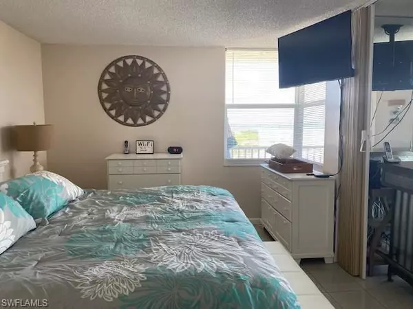 Fort Myers Beach, FL 33931,7300 Estero BLVD #PH1