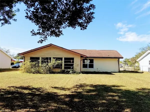 Labelle, FL 33935,2004 Mariner CT