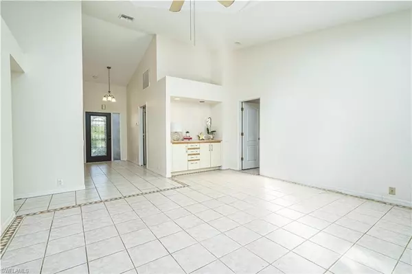 Fort Myers, FL 33966,13178 Regent CIR