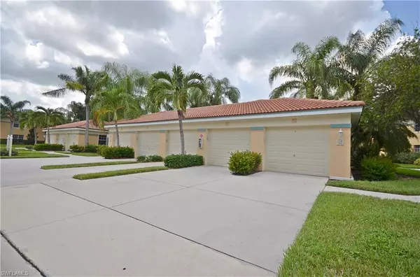 Estero, FL 34135,10831 Halfmoon Shoal RD #204