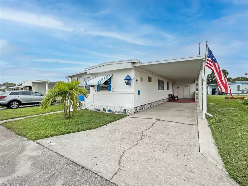 75 Hacienda BLVD, Fort Myers, FL 33905