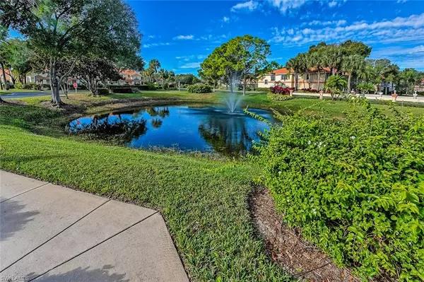 Naples, FL 34109,2605 Magnolia Park LN #V-101