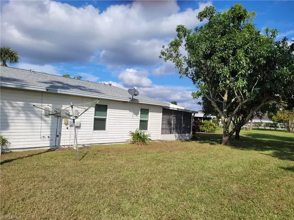 Lehigh Acres, FL 33936,1 Desert Candle CIR