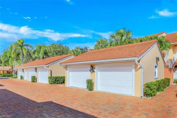 Naples, FL 34112,2365 Hidden Lake DR #4301