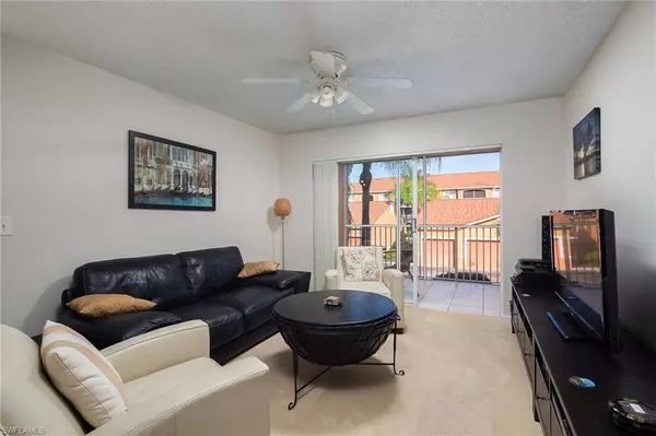 1835 Florida Club CIR #3205, Naples, FL 34112