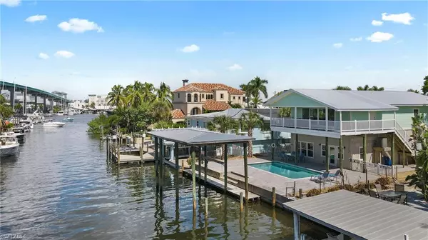 265 Primo DR, Fort Myers Beach, FL 33931