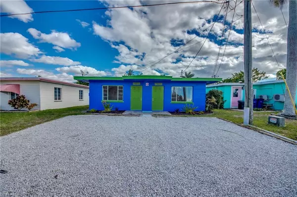 2621 2nd ST, Matlacha, FL 33993