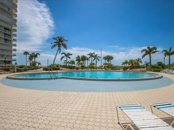 Marco Island, FL 34145,380 Seaview CT #1012