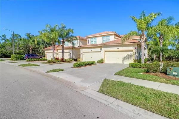 Naples, FL 34104,7882 Clemson ST #102