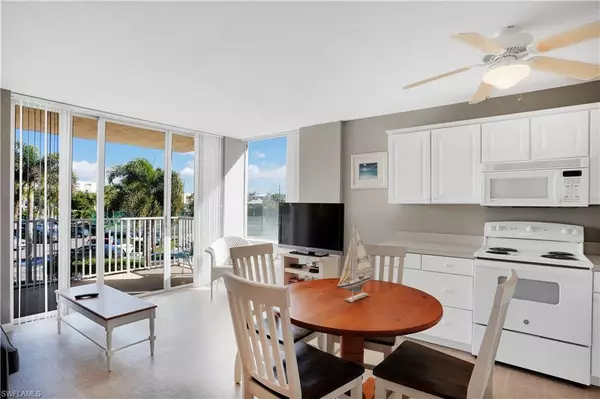 Fort Myers Beach, FL 33931,7330 Estero BLVD #107