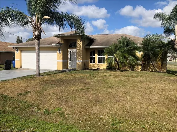 851 Rue Labeau CIR, Fort Myers, FL 33913