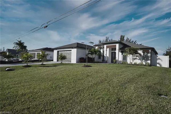 Cape Coral, FL 33991,217 SW 21st ST