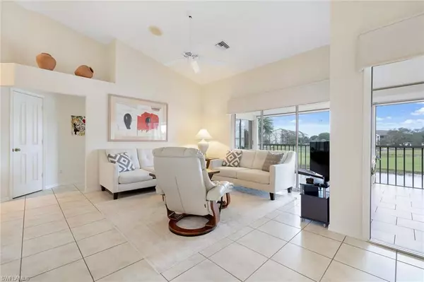 Naples, FL 34110,13055 Castle Harbour DR #K3