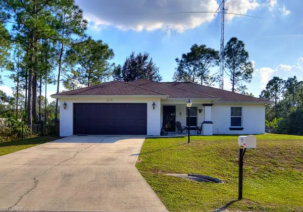 2717 52nd ST SW, Lehigh Acres, FL 33976