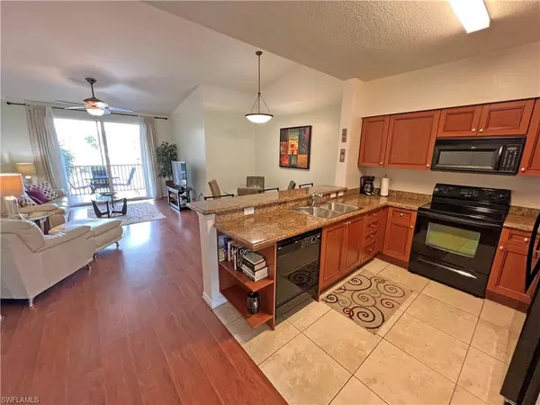 Estero, FL 33928,20260 Estero Gardens CIR #205