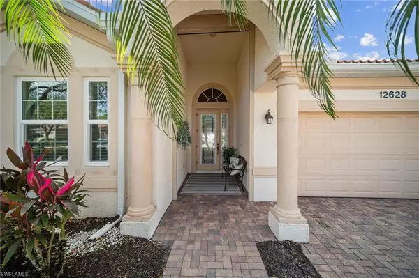 Naples, FL 34105,12628 Biscayne CT