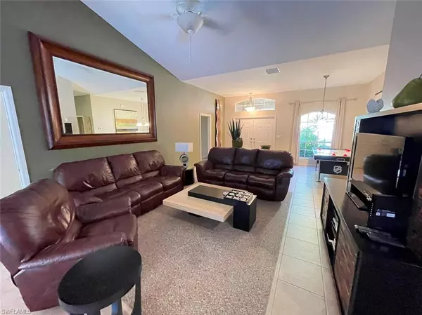 Naples, FL 34104,1331 Briarwood CT