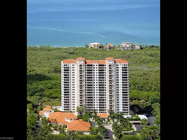 Naples, FL 34108,7425 Pelican Bay BLVD #1804