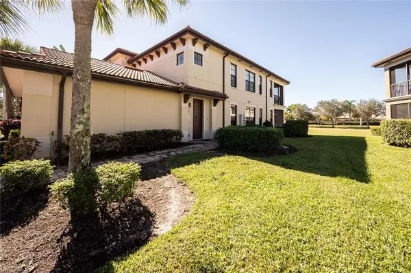 Naples, FL 34105,1241 Carpazi CT #104