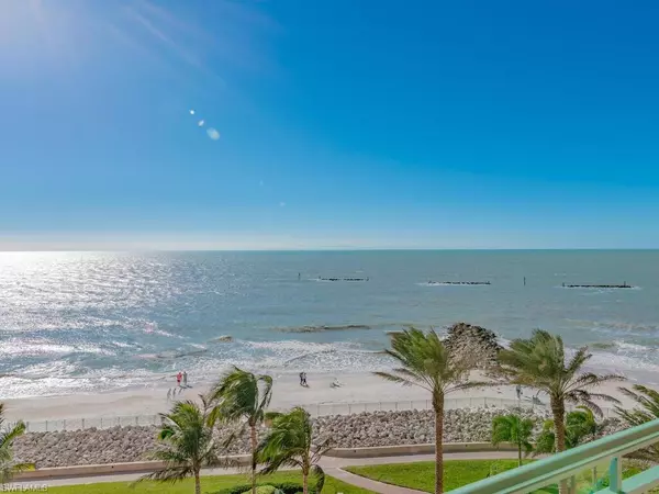 Marco Island, FL 34145,960 Cape Marco DR #506