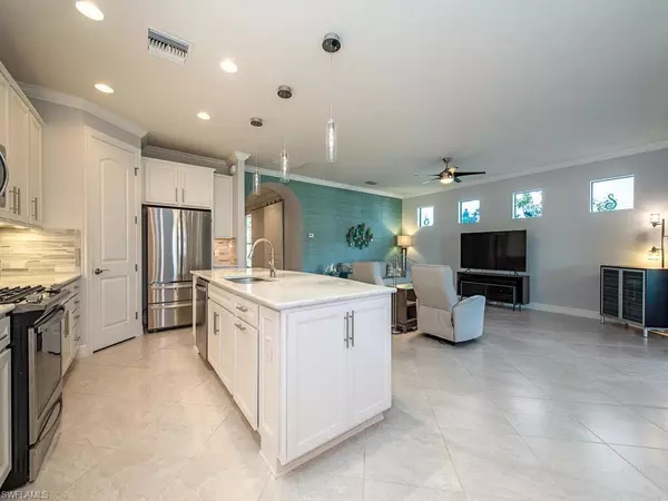 Naples, FL 34110,16221 Borelle CIR