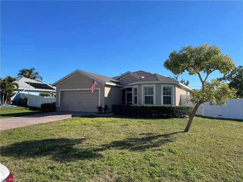 216 SW 21st LN, Cape Coral, FL 33991