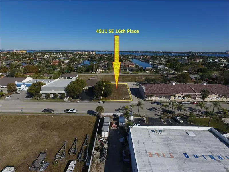 4511 SE 16th PL, Cape Coral, FL 33904