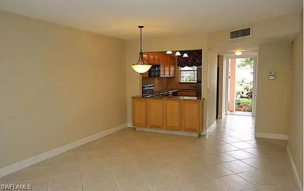 Naples, FL 34105,160 Turtle Lake CT #111