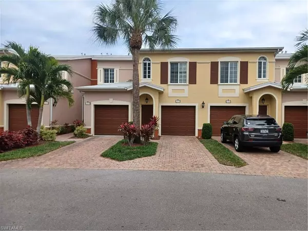 Estero, FL 33928,20230 Estero Gardens CIR #205