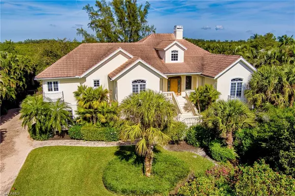 2276 Starfish LN, Sanibel, FL 33957