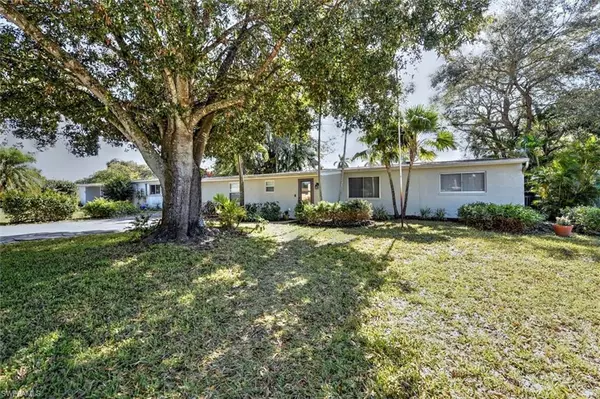 1626 Passaic AVE, Fort Myers, FL 33901