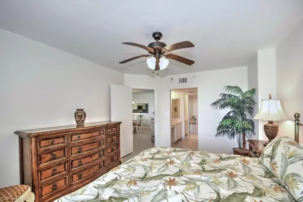 Marco Island, FL 34145,990 Cape Marco DR #507