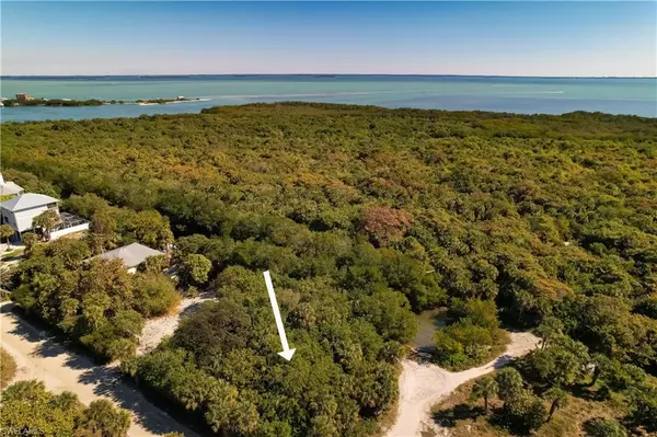 Upper Captiva, FL 33924,671 Rum RD